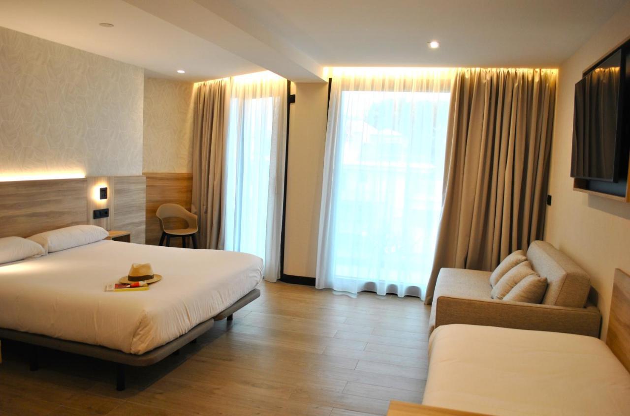 Hotel Delfin Azul Playa de la Lanzada Eksteriør billede